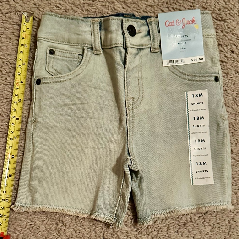 NWT Cat & Jack shorts - 18 M